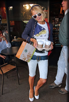 Clbrits Starbucks: Paris Hilton et Starbucks